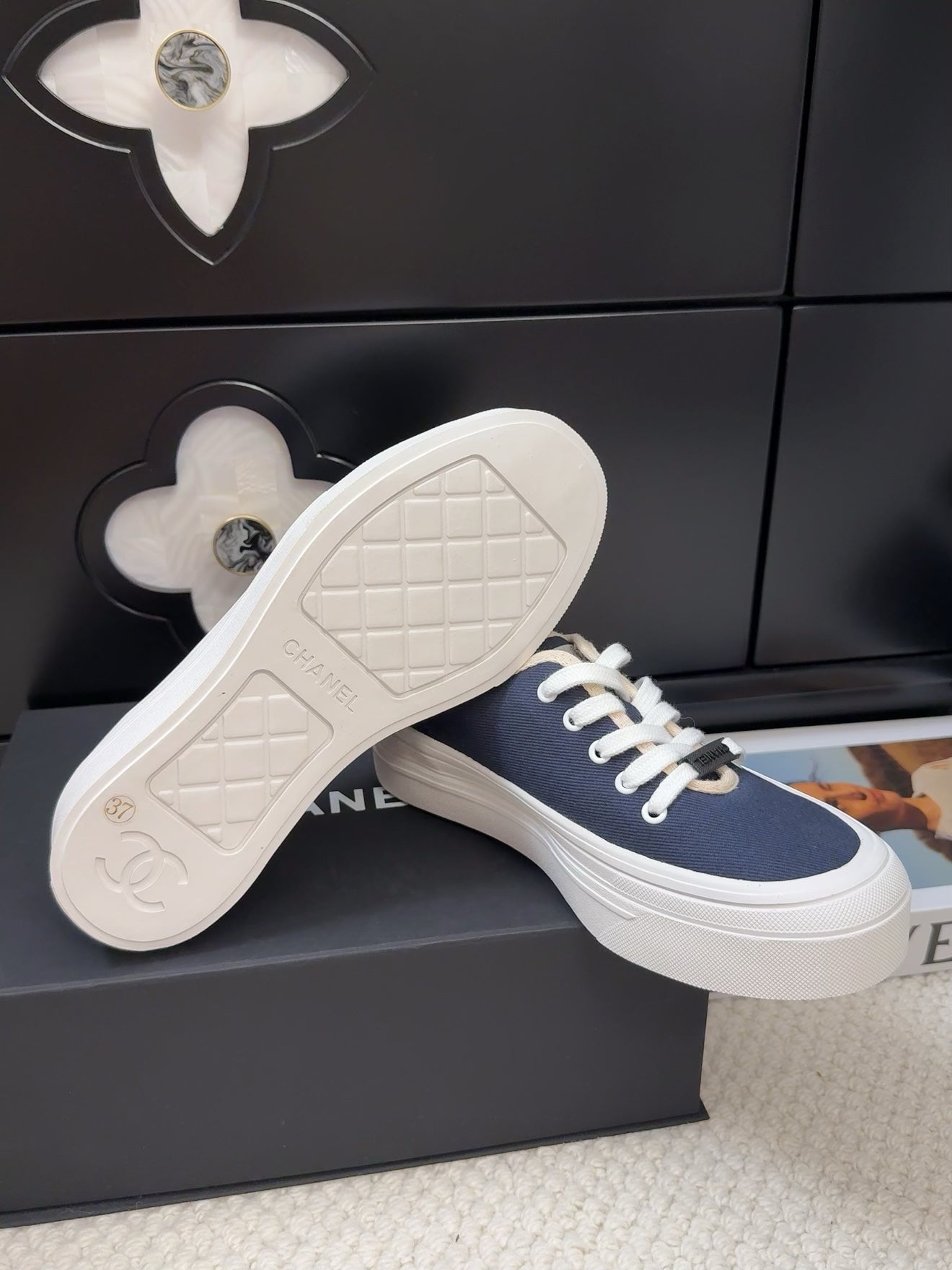 TRAINERS SHOES IN NAVY BLUE FABRIC