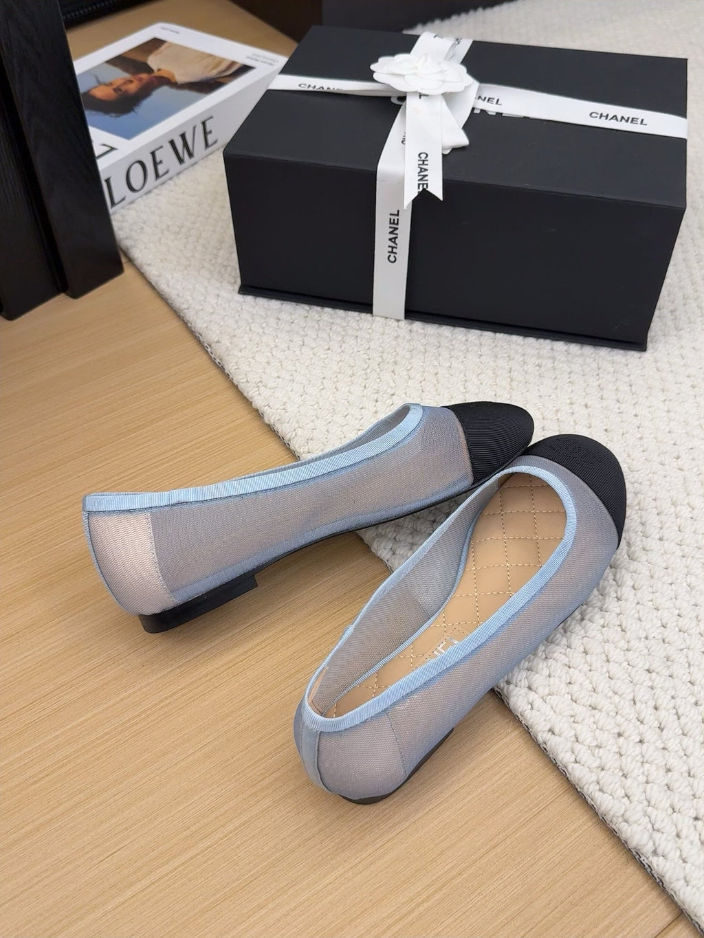 BALLET FLAT IN BLACK FABRIC AND BABY BLUE MESH