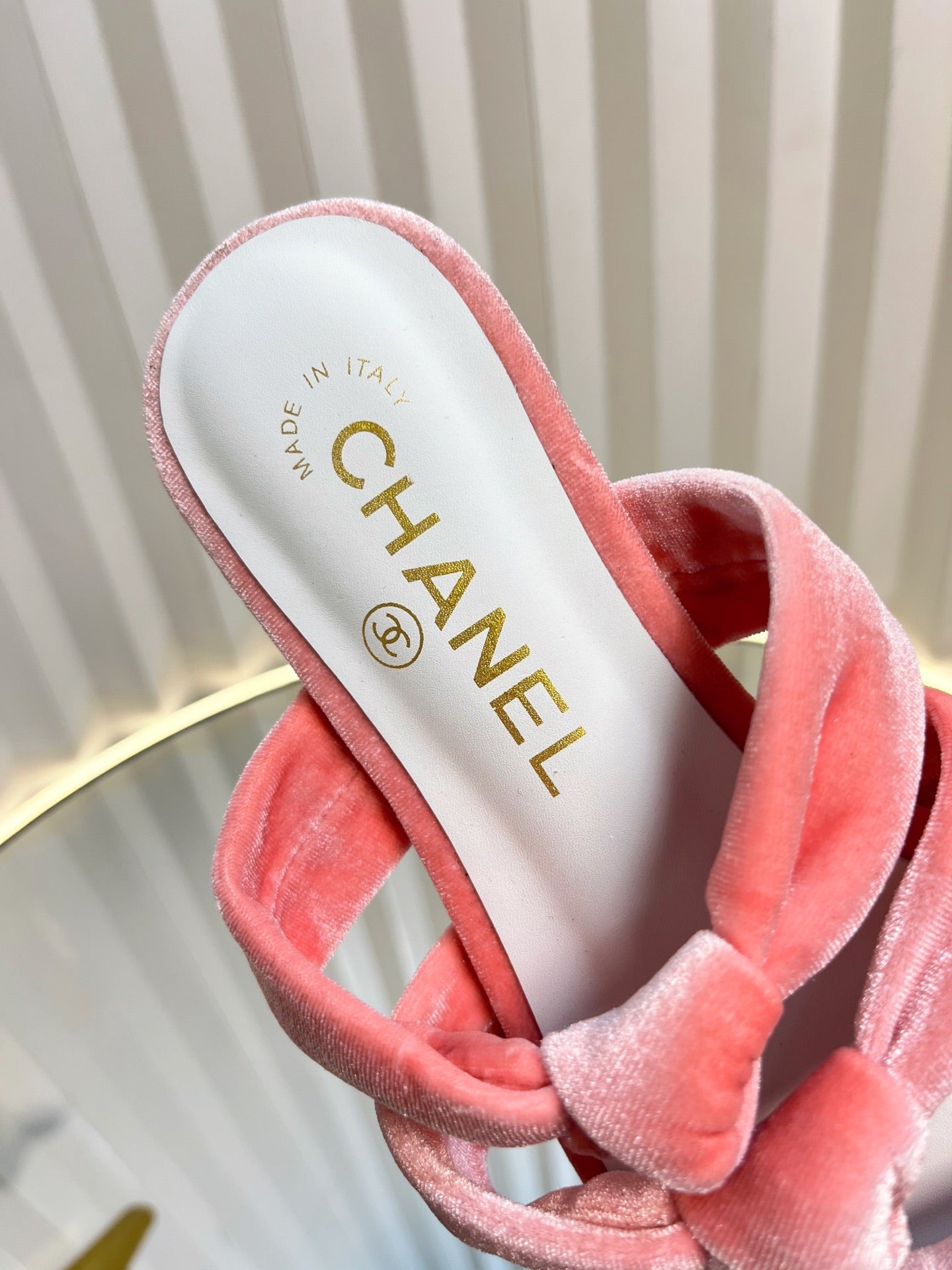 THREE STRAPS MULE IN BRIGHT PINK VELVET