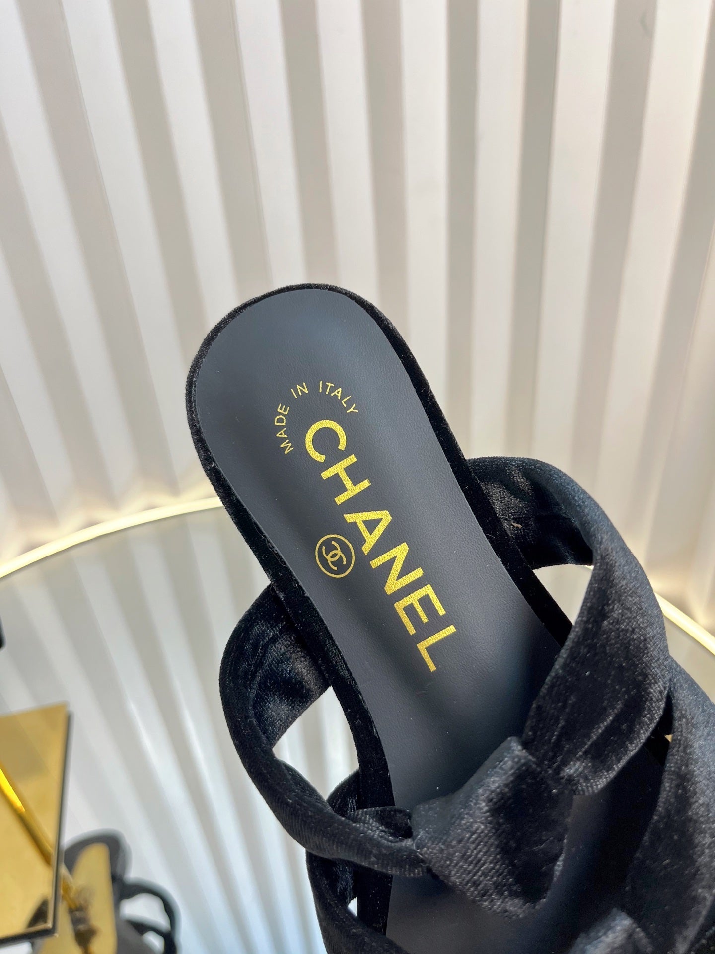 THREE STRAPS MULE IN BLACK VELVET