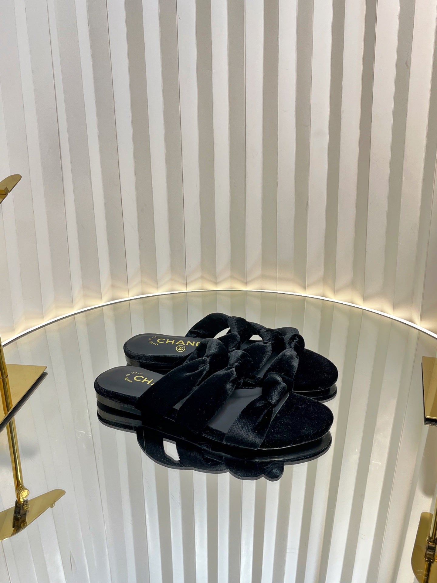 THREE STRAPS MULE IN BLACK VELVET