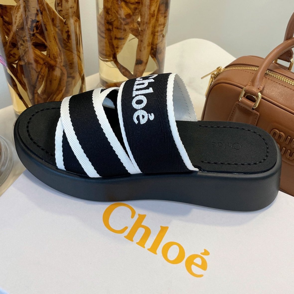 CHLO¨¦ WOODY WEDGE SANDALS IN BLACK MIX WHITE CANVAS WITH RUBBER SOLE