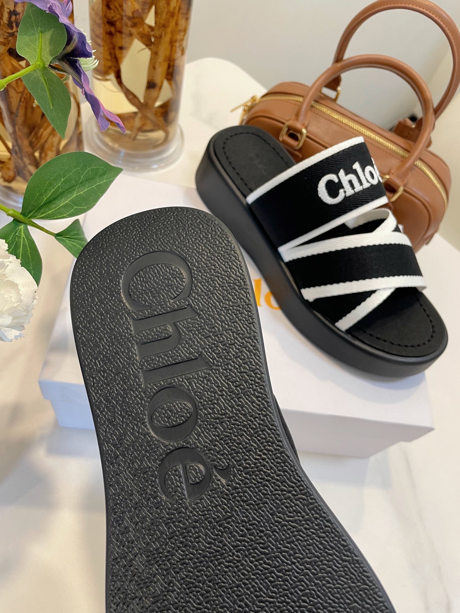 WOODY WEDGE SANDALS IN BLACK MIX WHITE CANVAS WITH RUBBER SOLE
