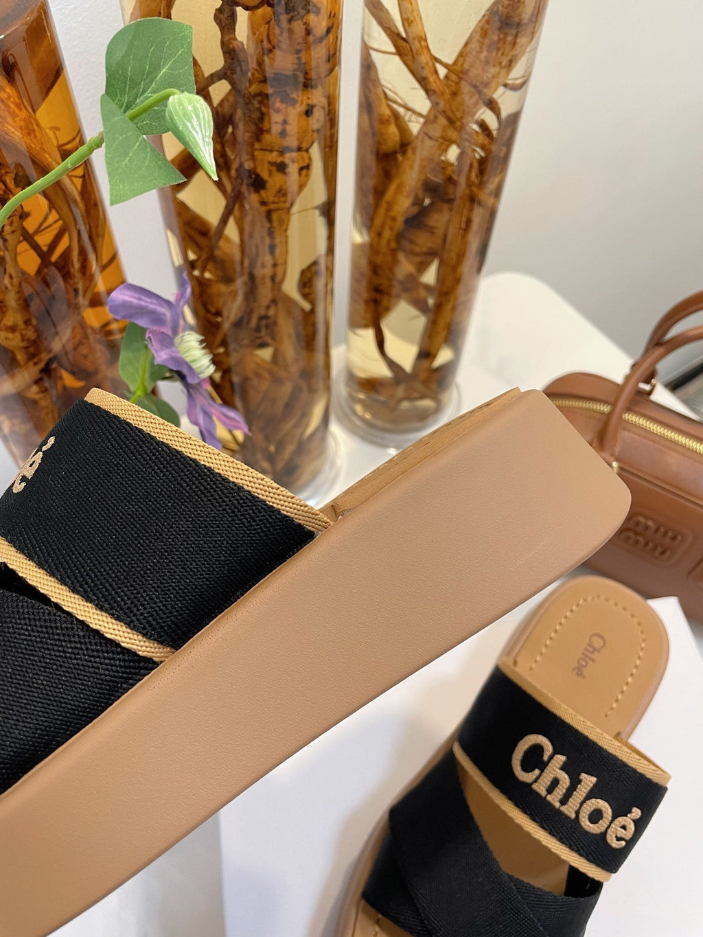 CHLO¨¦ WOODY WEDGE SANDALS IN BLACK CANVAS WITH CIDER BROWN RUBBER SOLE