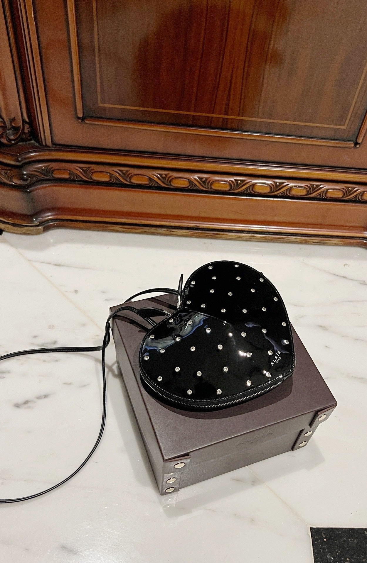 LE COEUR BAG 21 IN BLACK PATENT CALFSKIN ATTACHED STRASS