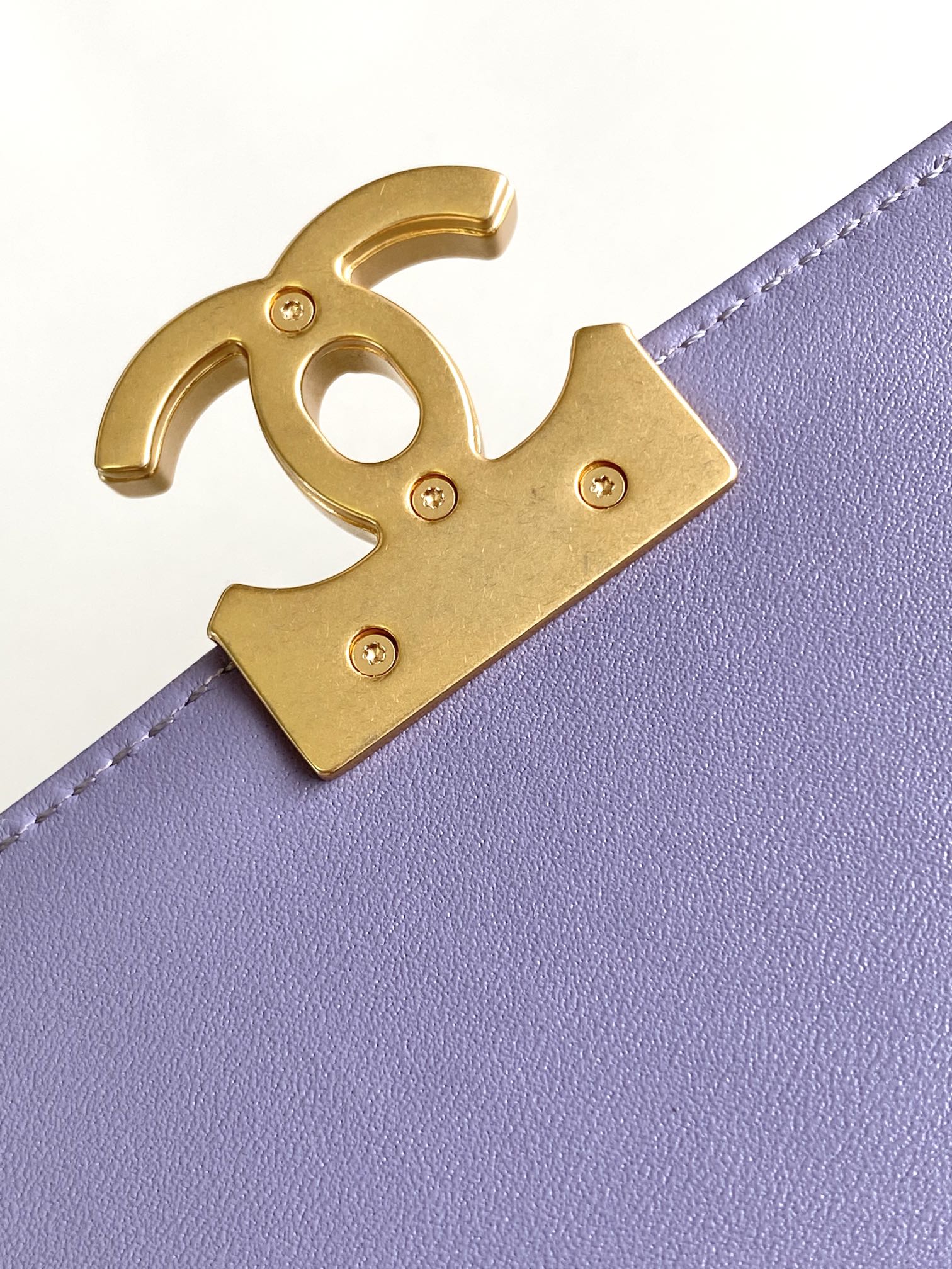CC MINI 20 FLAP BAG IN LIGHT PURPLE LAMBSKIN GOLD HARDWARE