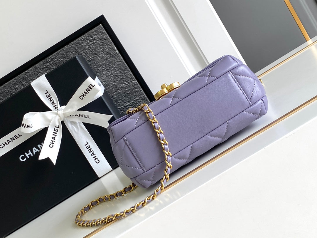 CC MINI 20 FLAP BAG IN LIGHT PURPLE LAMBSKIN GOLD HARDWARE