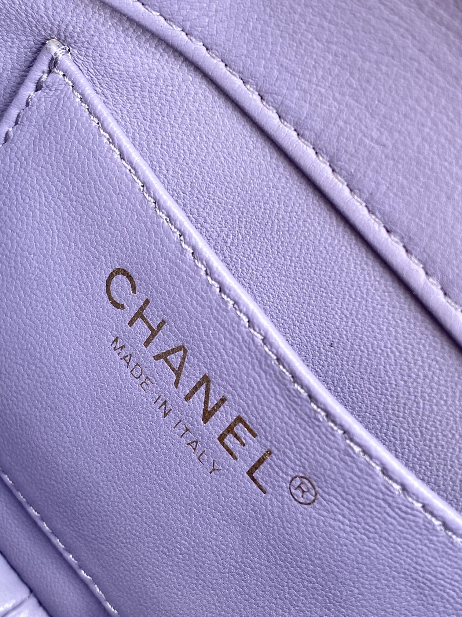 CC MINI 20 FLAP BAG IN LIGHT PURPLE LAMBSKIN GOLD HARDWARE