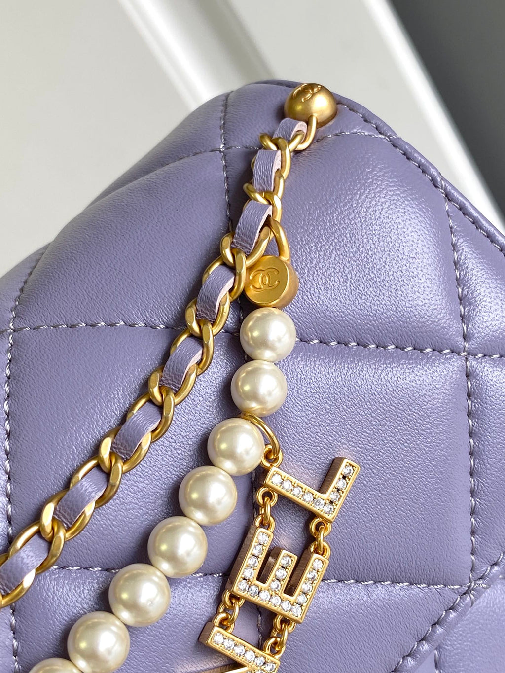 CC MINI 20 FLAP BAG IN LIGHT PURPLE LAMBSKIN GOLD HARDWARE