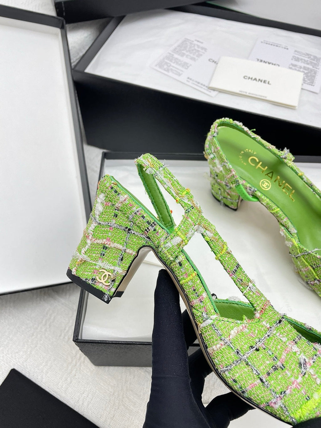 CC SLINGBACK 25S 65 MM IN GREEN FABRIC MIX TWEED