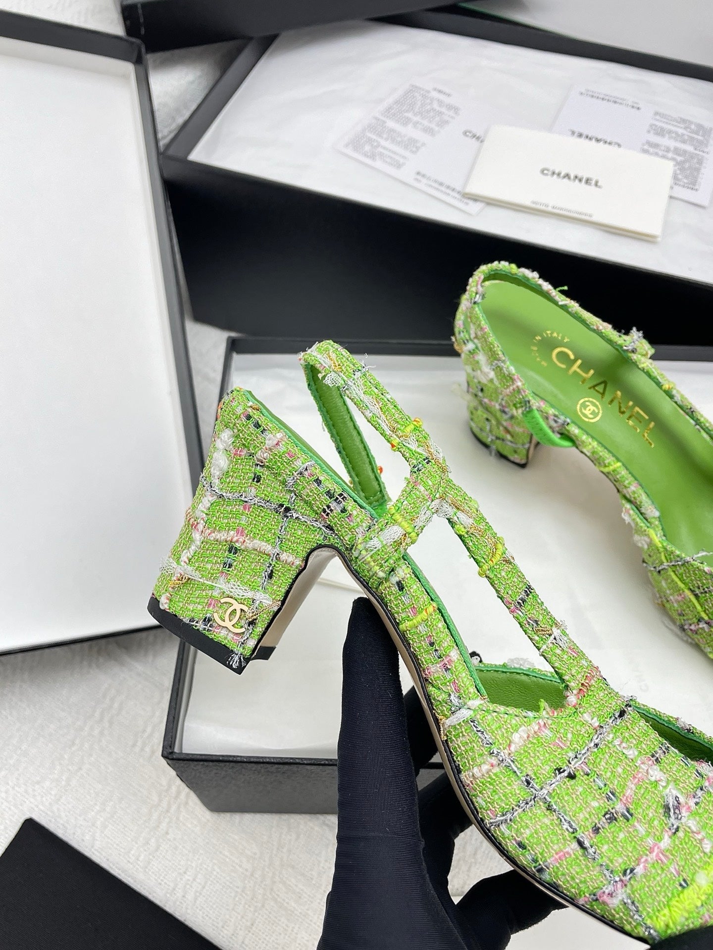CC SLINGBACK 25S 65 MM IN GREEN FABRIC MIX TWEED