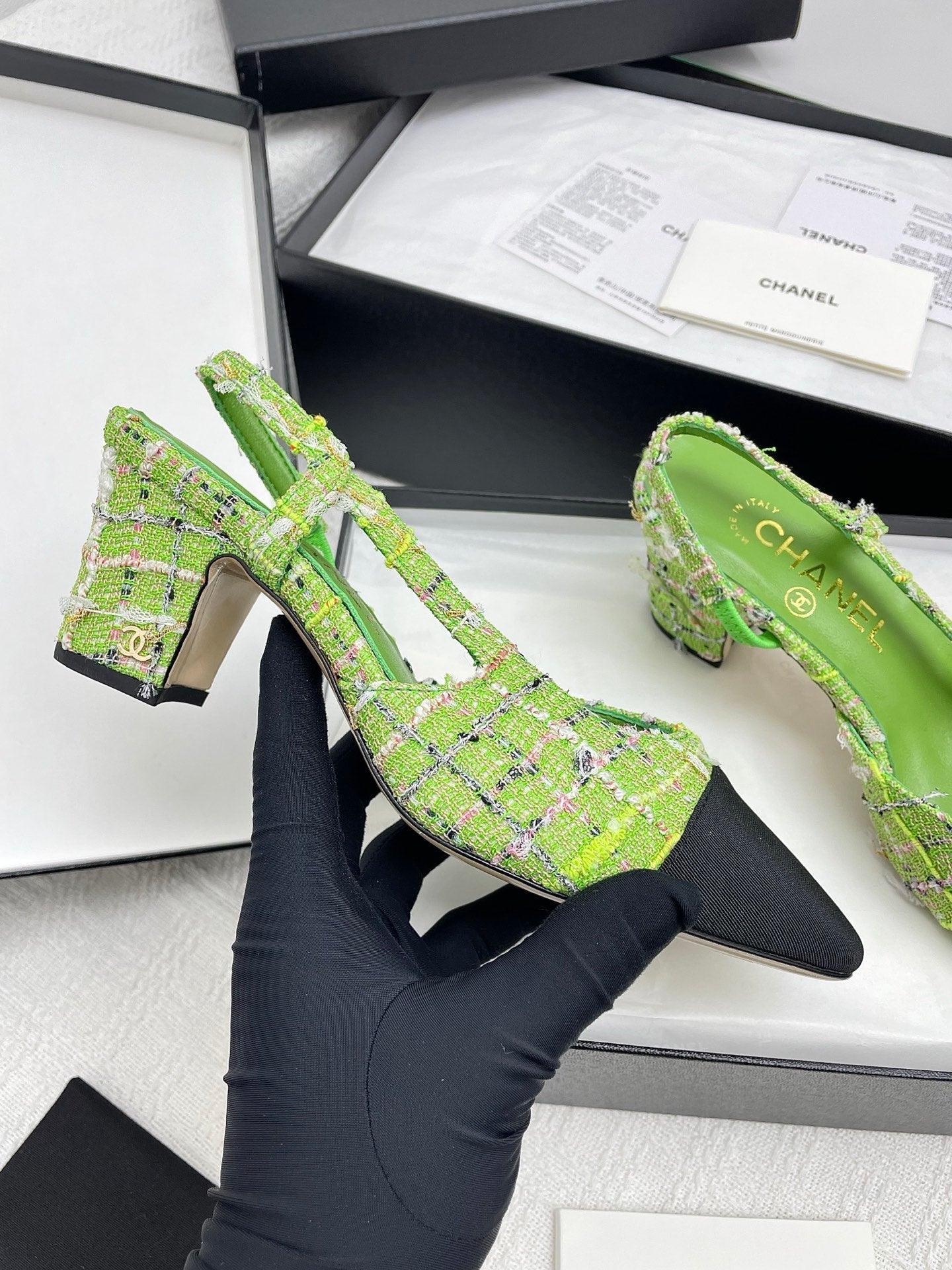 CC SLINGBACK 25S 65 MM IN GREEN FABRIC MIX TWEED