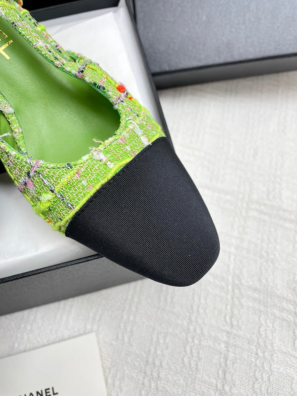 CC SLINGBACK 25S 65 MM IN GREEN FABRIC MIX TWEED