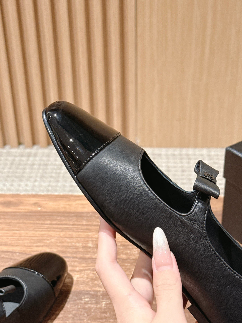CHANEL 25S BALLET MARY JANES BLACK IN CALFSKIN AND PATENT CALFSKIN