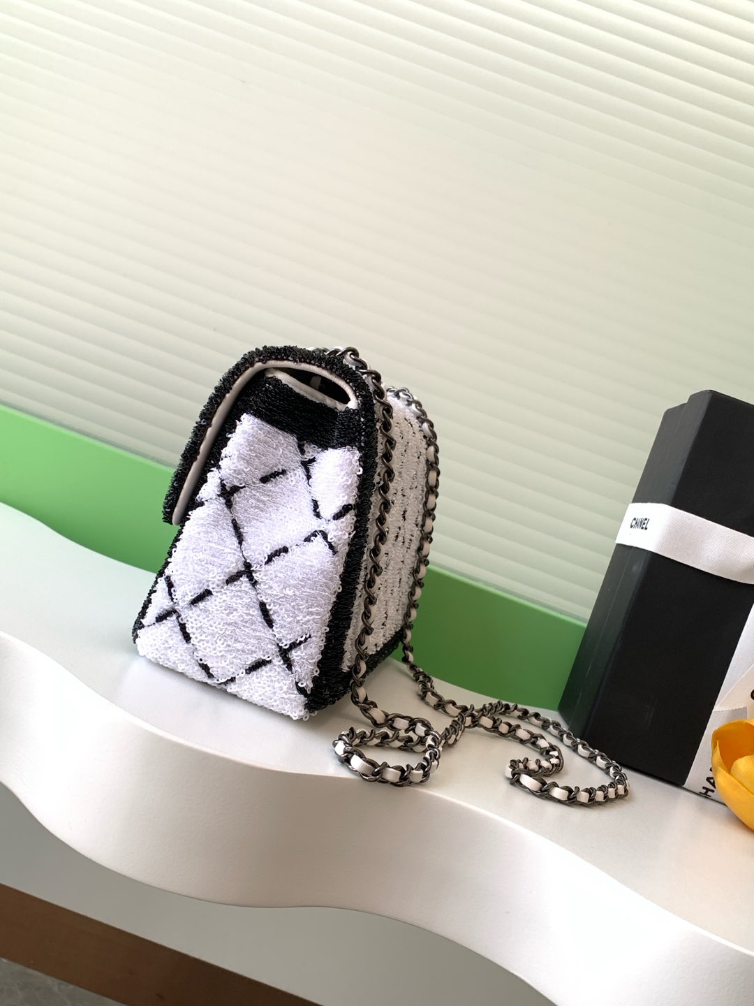 CLASSIC FLAP BAG 21 IN BLACK WHITE SEQUINS RUTHENIUM HARDWARE