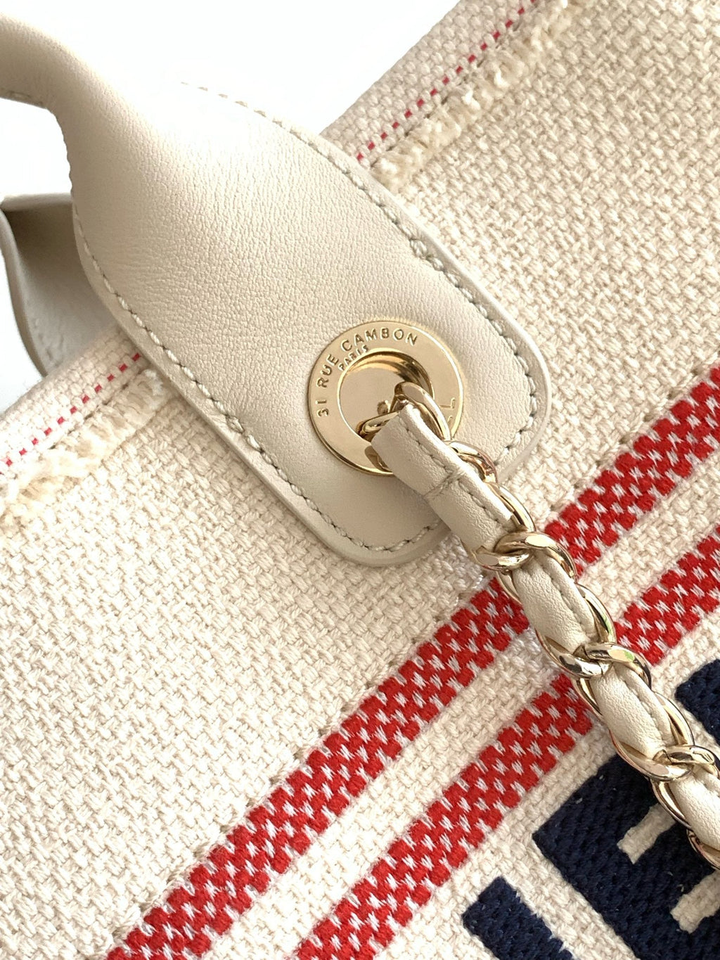 SHOPPING BAG 34 IN WHITE RED AND NAVY BLUE CANVAS