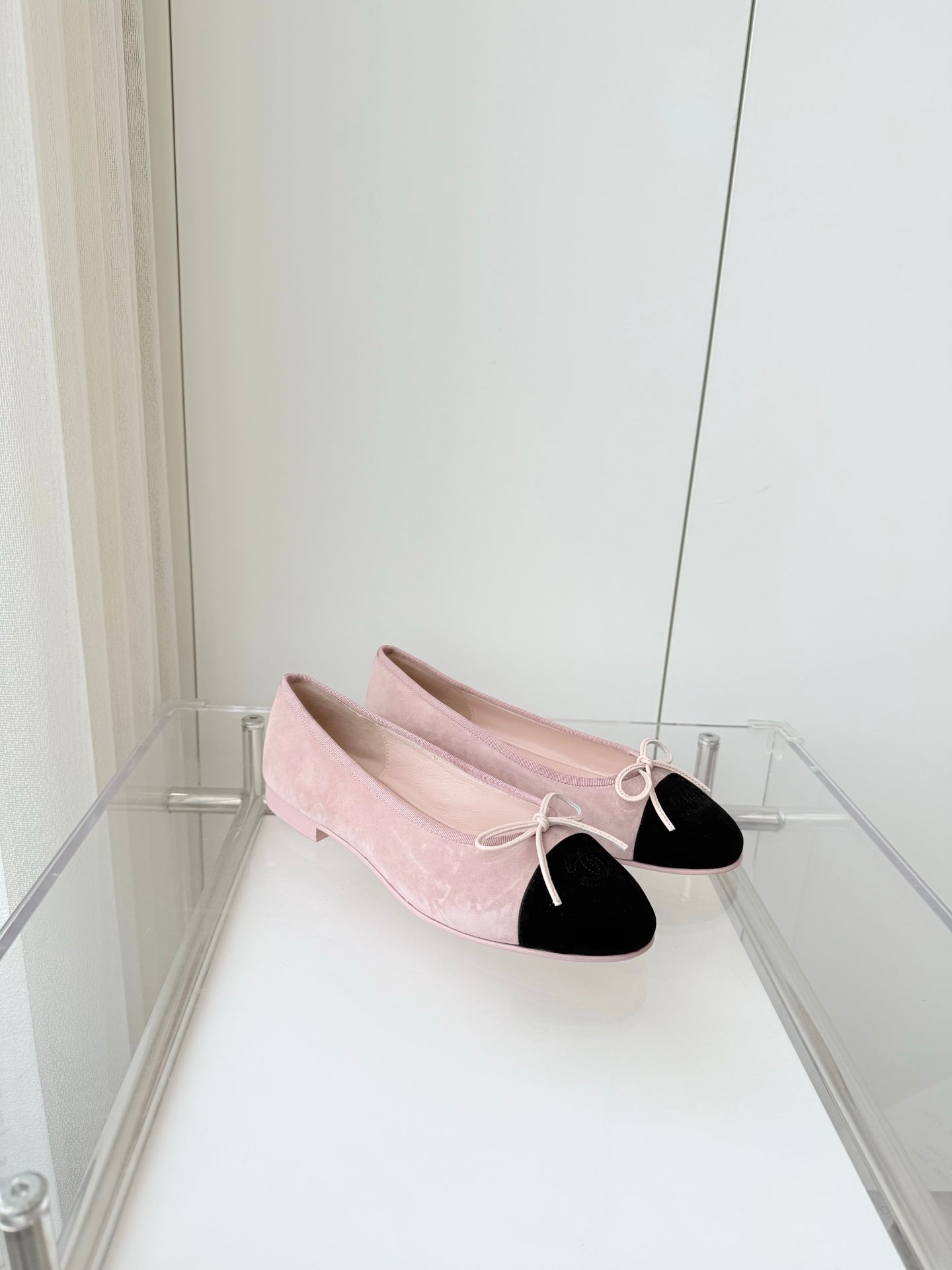 BALLET FLAT IN BABY PINK MIX BLACK SUEDE