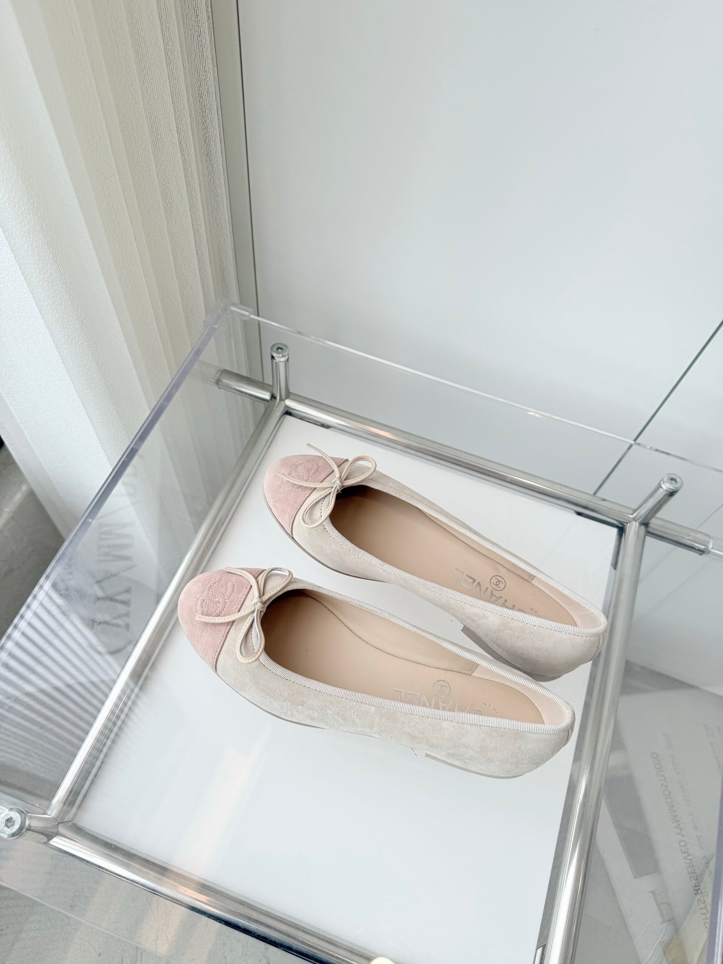 BALLET FLAT IN LIGHT PINK MIX PALE GRAY SUEDE