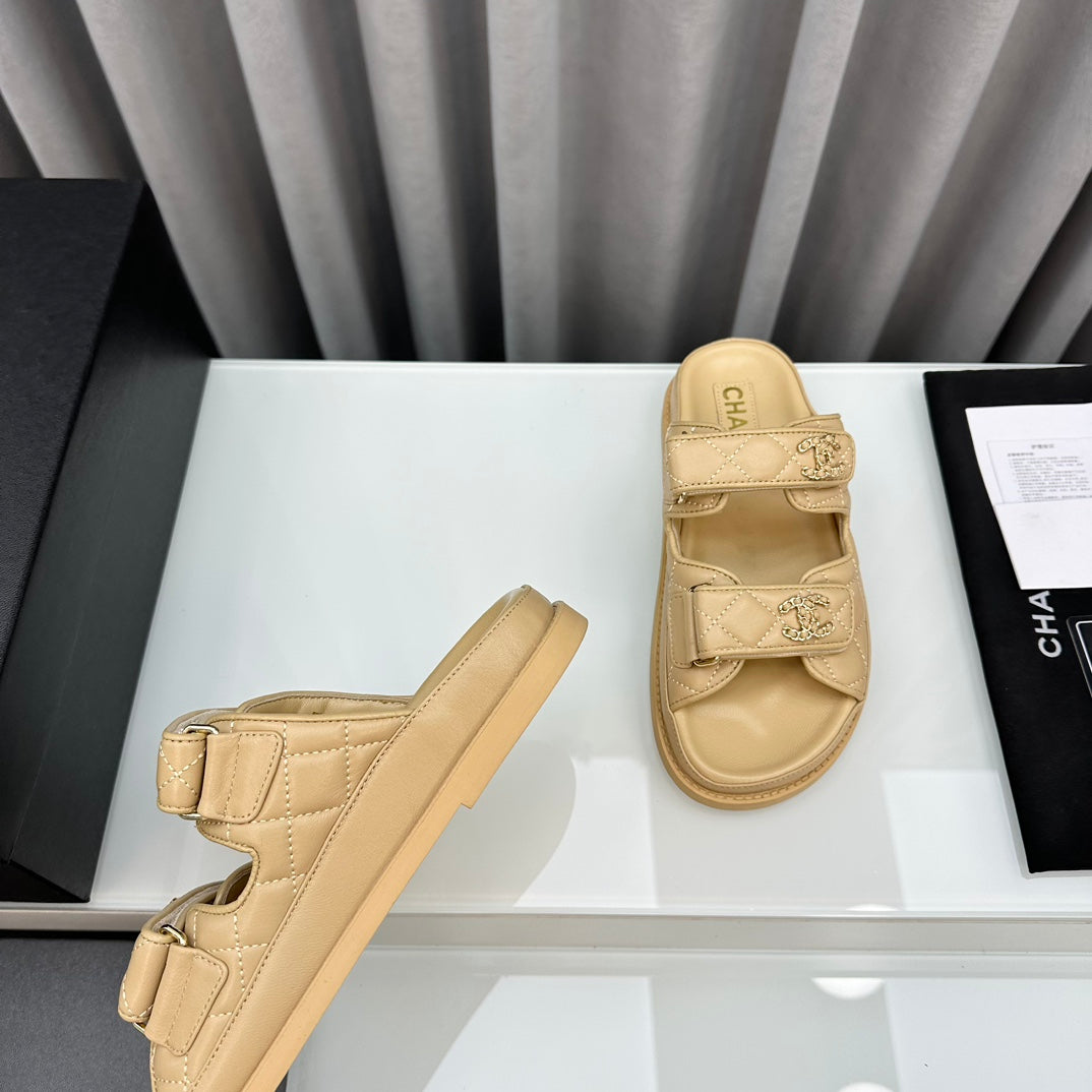 dad sandals beige lambskin mules