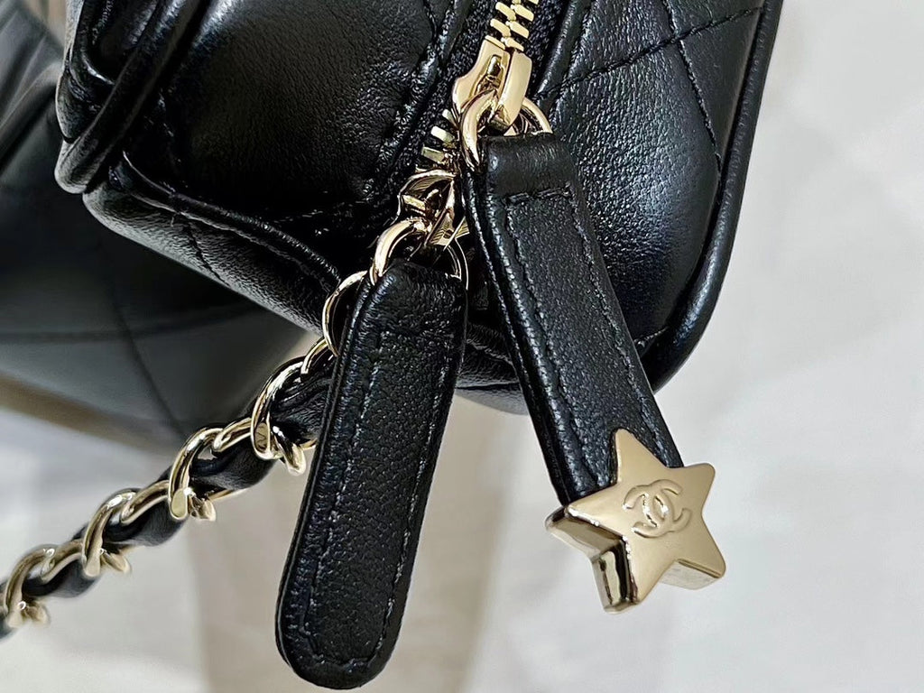 CC STAR CROSSBODY BAG 22 IN BLACK CALFSKIN GOLD HARDWARE