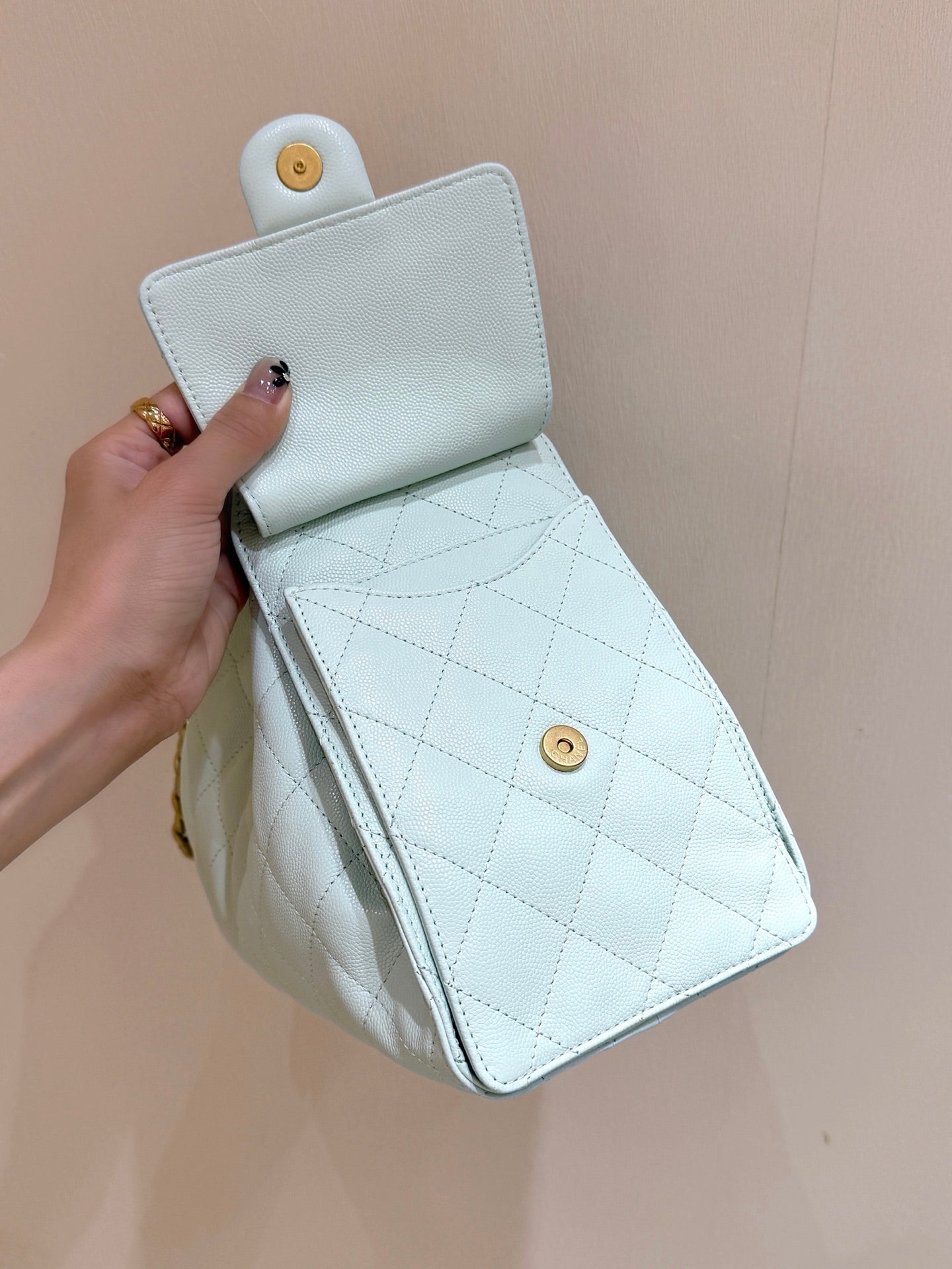 CHANEL 25S HANDBAG IN PALE CYAN 30 CALFSKIN GOLD HARDWARE